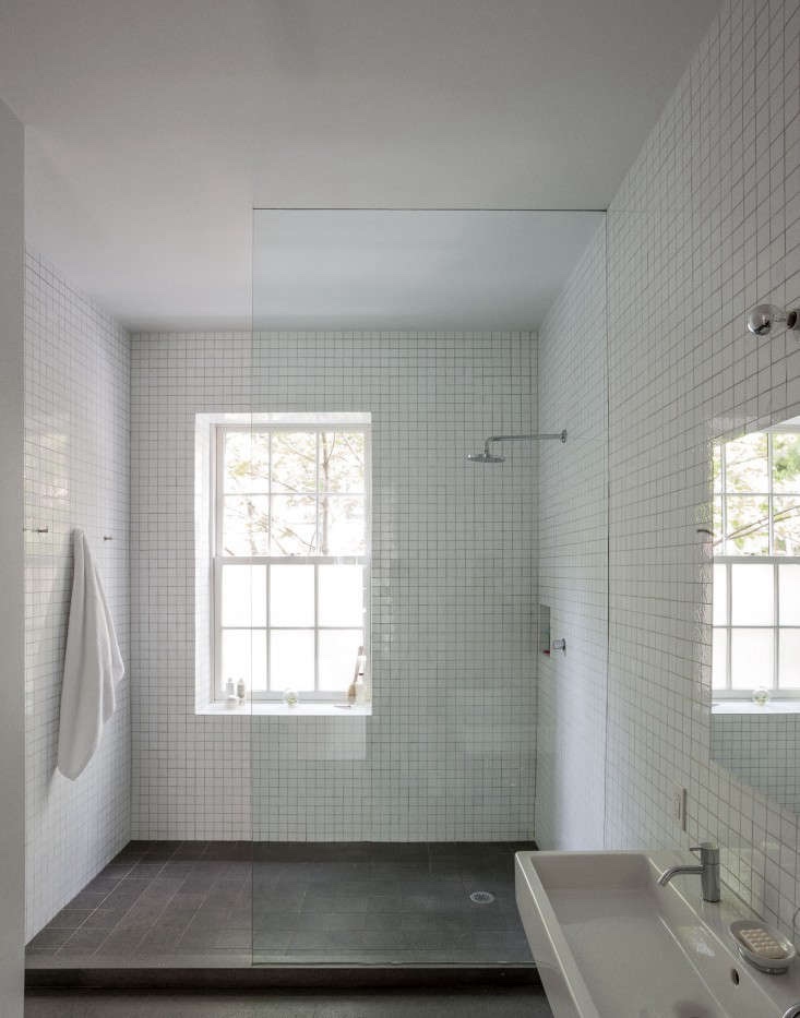 Brooklyn bathroom by Fernlund and Logan. Matthew Williams photo for Remodelista